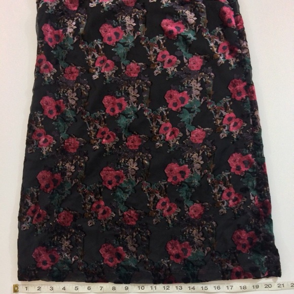 Carolina Belle Montreal SZ 4 shift black dress - Picture 6 of 7